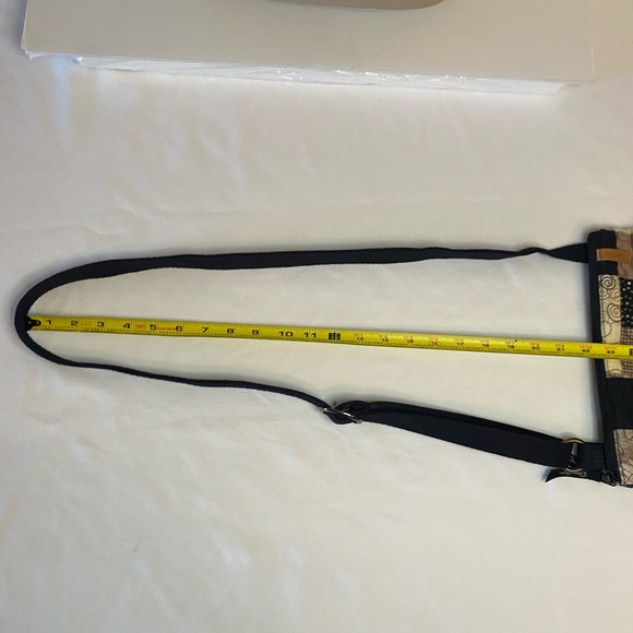 Donna Sharp patchwork Crossbody purse with three outside pockets - Picture 9 of 13